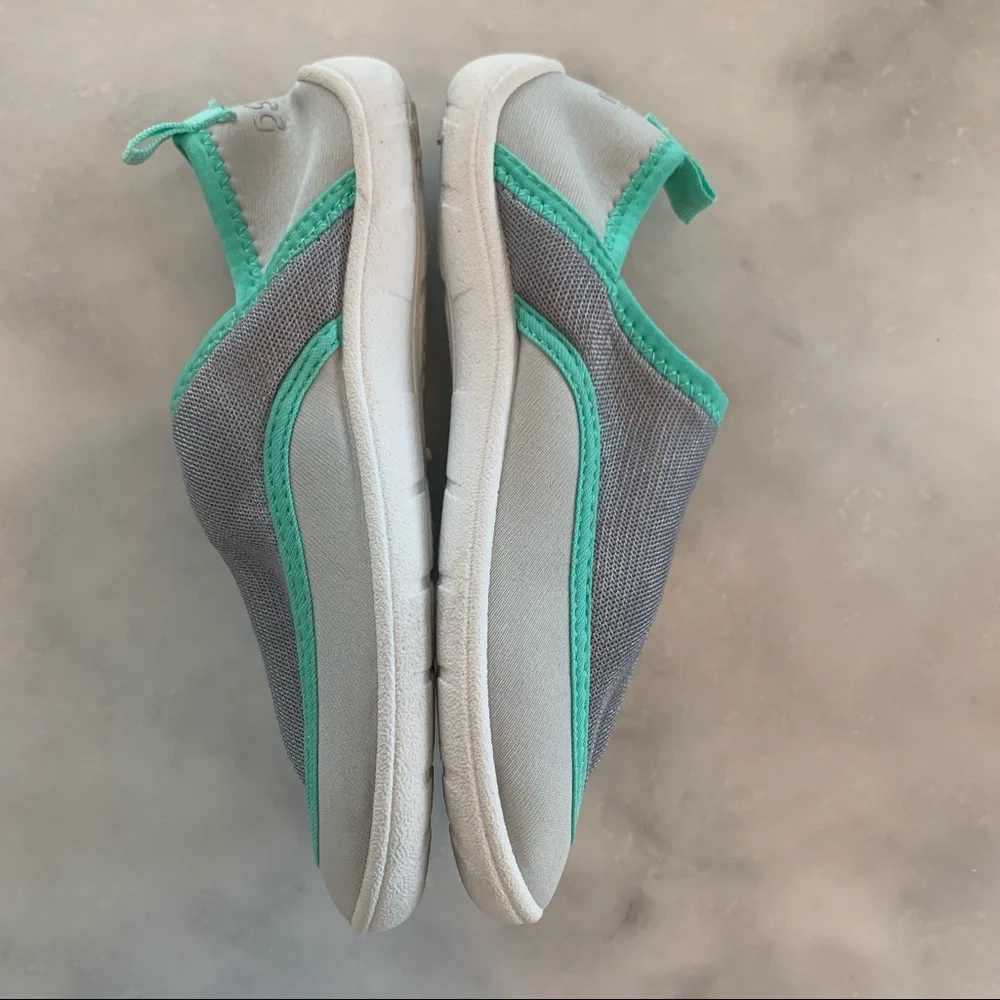 DSG Kids Water Shoes. Size 1